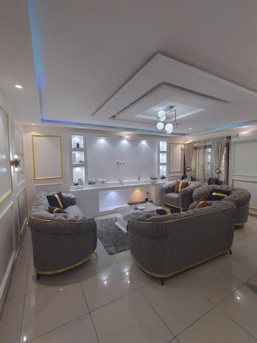 Light of Life Residence in Буеа