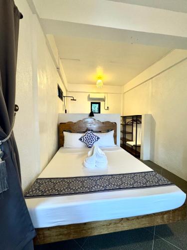 1 queen bed
