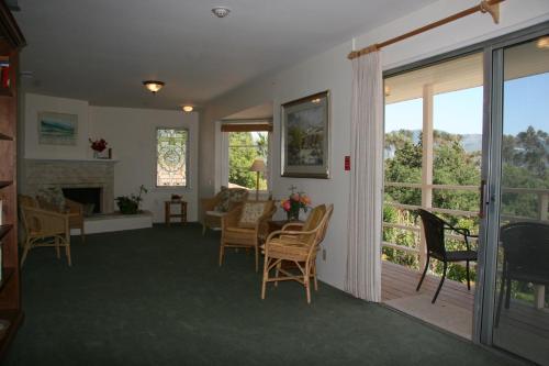 Ojai Retreat & Inn - 로비