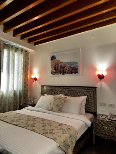 Bab al-sham funduk in เอเคอร์