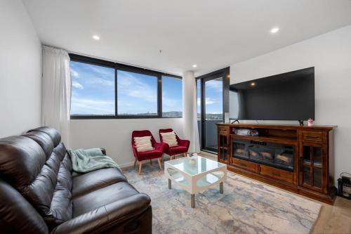 Three Bedroom Waterfall apartment