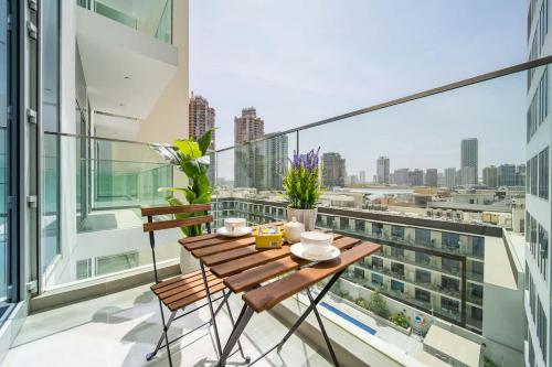 Airstay - Studio with Pool Views - Next to Circle Mall - Monthly Offer Available, Dubai (photo 5)