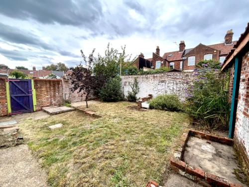 Kert, Spacious Apartment with Private Garden in Mancroft