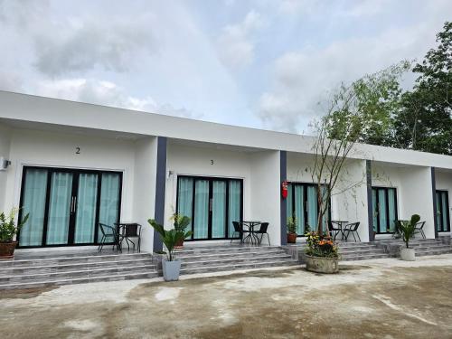 TonLiw Hotel โรงแรมต้นหลิว in ノンブアラムプー