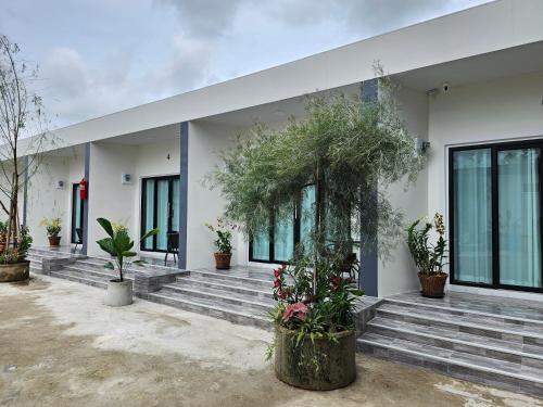 TonLiw Hotel โรงแรมต้นหลิว in ノンブアラムプー