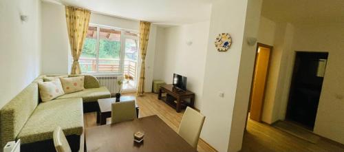 Forest Retreat, Stream Resort, Pamporovo in พามโพโรโว