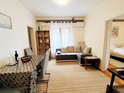 Lana 38 in Savina Monastery