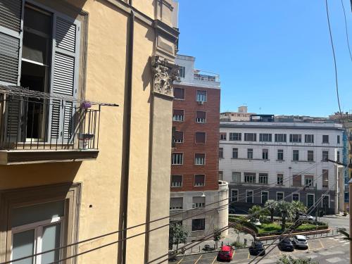 Ciro a Maschio Angioino, Neapol