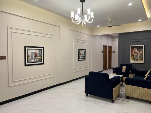 Holiday One Hotel & Suites - Expo Center - image 11