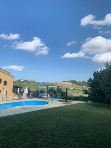  Agriturismo cerquatonda in Montalto delle Marche