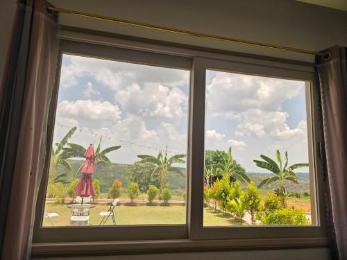 Empire pool villa in Calumpang