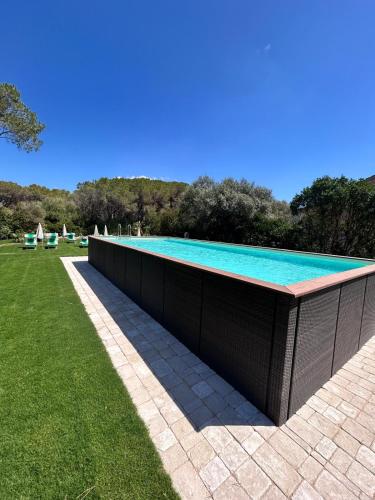 Swimming pool, Hotel Fertilia in Fertilia