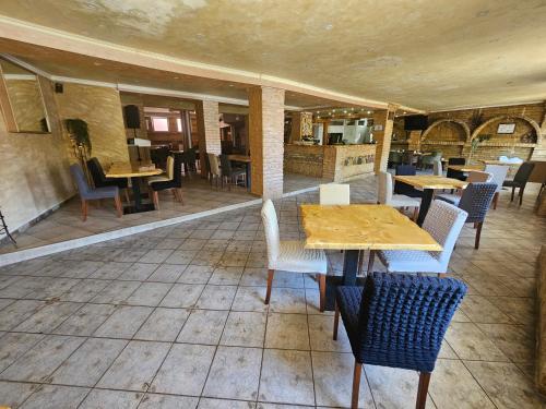 ห้องอาหาร, Prenoociste Simke in กัต