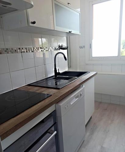 T3 Ste-Marguerite close to transport, beach, velodrome, Marsiglia (foto 2)