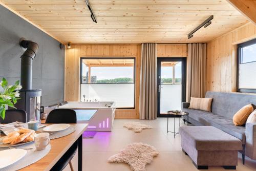 Domek Jacuzzi Escape Kołobrzeg