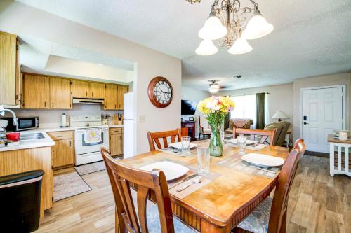 Explore Weeki Wachee Springs Pet-Friendly Home in Brooksville (FL)