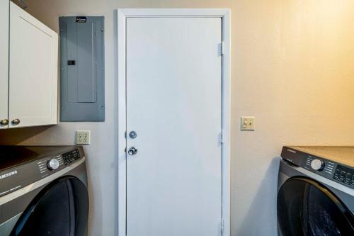 Explore Weeki Wachee Springs Pet-Friendly Home in Brooksville (FL)