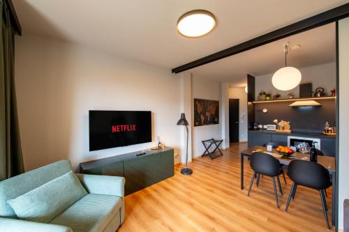 House 74, Verona