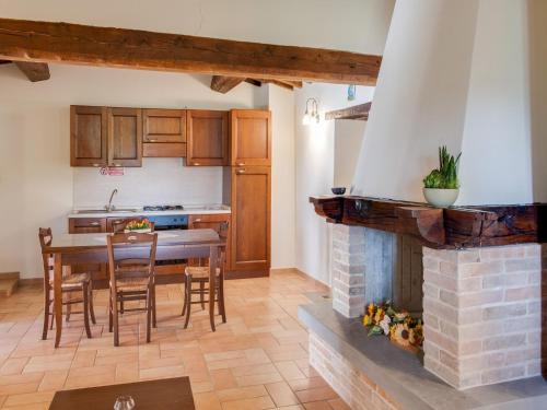 virtuve, Authentic Marche Hideaway in Sant' Angelo in Vado