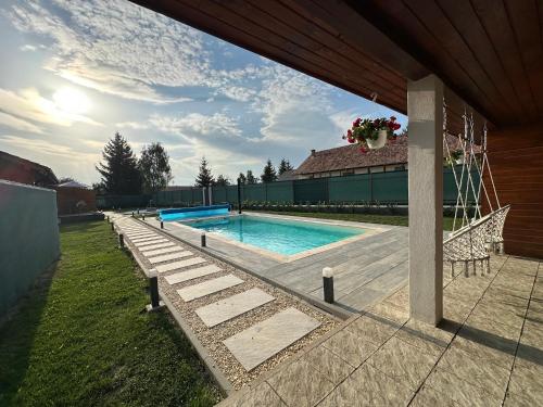 Somogyi Apartman in Cotormani