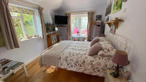 1 queen bed