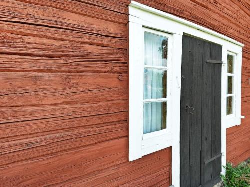 Фасада на хотела, person holiday home in VADDO in Väddö