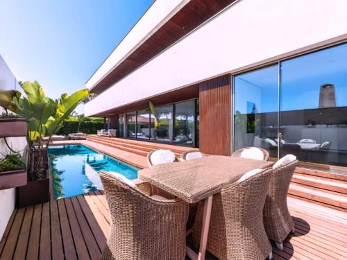 Villa in Birre, 4 Suites gîte à louer Birre