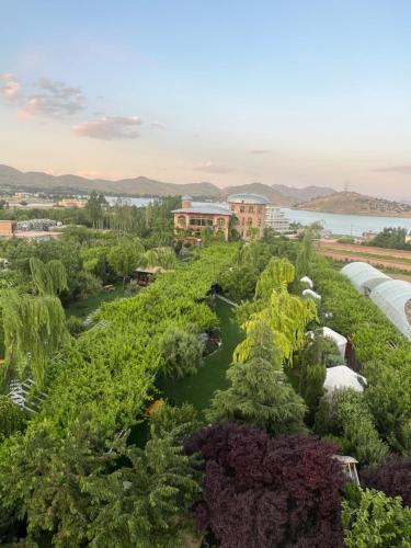 Kabul Qargha Palace Hotel, Restaurant and wedding Hall near Hámid Karzai nemzetközi repülőtér