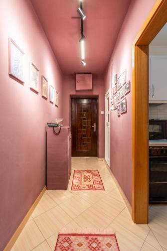 Grape Apartment Studio in Suva Reka