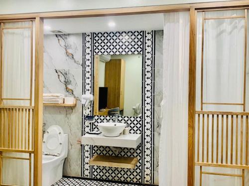 Grand Hotel Trịnh Văn Bô - 샤워실