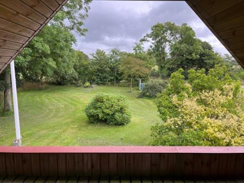 Stor lejlighed i landlige omgivelser in Bækmarksbro