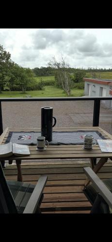 Stor lejlighed i landlige omgivelser in Bækmarksbro