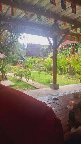 Bamboo Craft Homestay in ซิกูร์