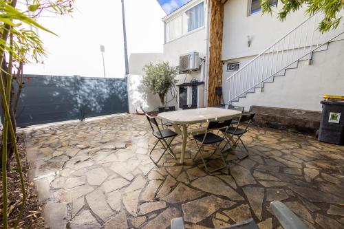 Зручності, Duplex avec extérieur, 30 min de Paris et Disney (Duplex avec exterieur, 30 min de Paris et Disney) in Сан-Мур-Де-Фоссе