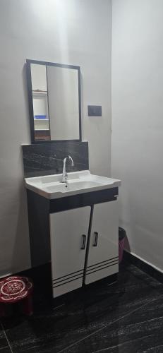 Pluto Homestay in Pambanar