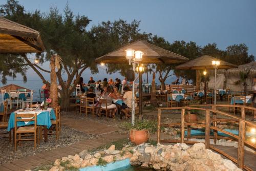 Mythos Beach Hotel Apartments - image 14