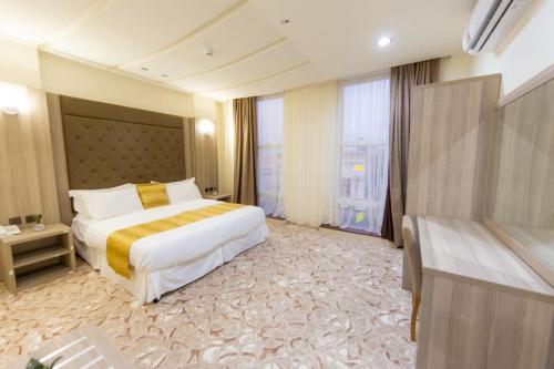 Golden dallah جولدن دلة in Al Bishr