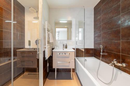 Hostellerie Du Mont Aime in Bergeres-Les-Vertus