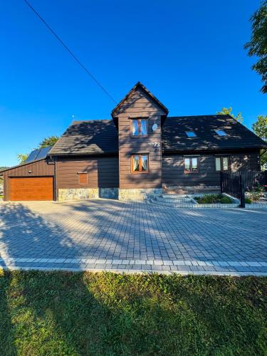 Beskid House Kurów