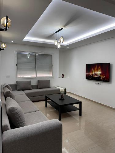 cosy appartment – khách sạn tại Charaf