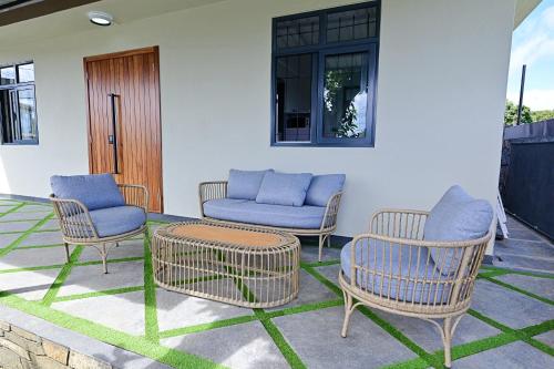  négyzetméteres, 2 hálószobás Ház 1 fürdőszobával Vacoas-Phoenix területén (Smart & Modern 2BR Home in Secure Gated Area) in Vacoas-Phoenix