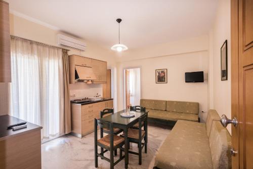Mythos Beach Hotel Apartments - image 11
