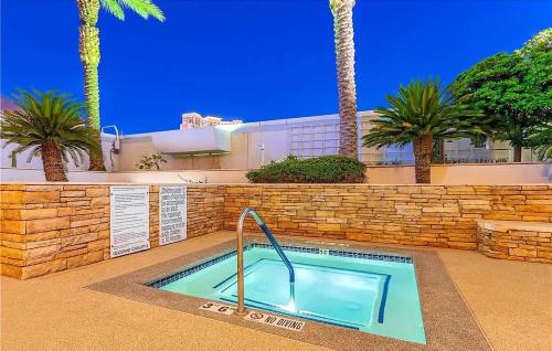 Trump Hotel Las Vegas Studio Strip Views - image 9