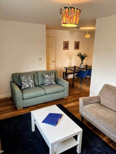 2 Bedroom Apartment Denton, suitable for professionals needing a peaceful work environment, Manchester (fotografie 5)