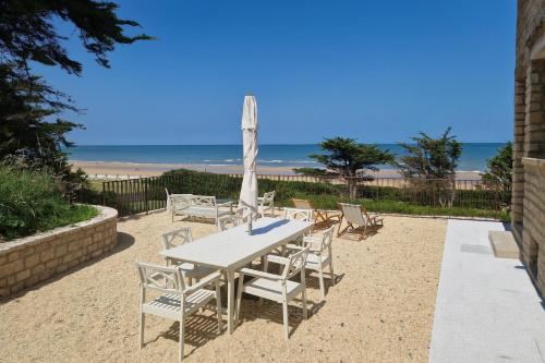 設施, La Sauvagère - Villa Art Deco face à Omaha Beach (La Sauvagere - Villa Art Deco face a Omaha Beach) in 濱海維耶維爾