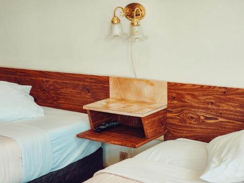 2 double beds