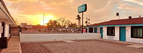 Hotellet från utsidan, Casa Blanca Inn and Suites in Chandler