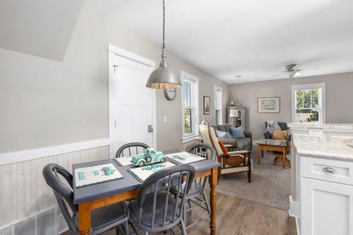 Clinton Ave Retreat - image 4