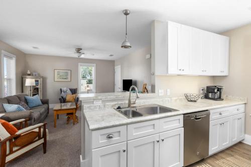Clinton Ave Retreat - image 5