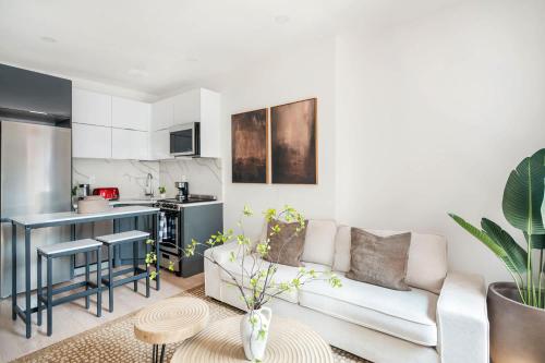 319 3A XL New Modern 1BR Union Square WD in Unit, New York (Foto 3)